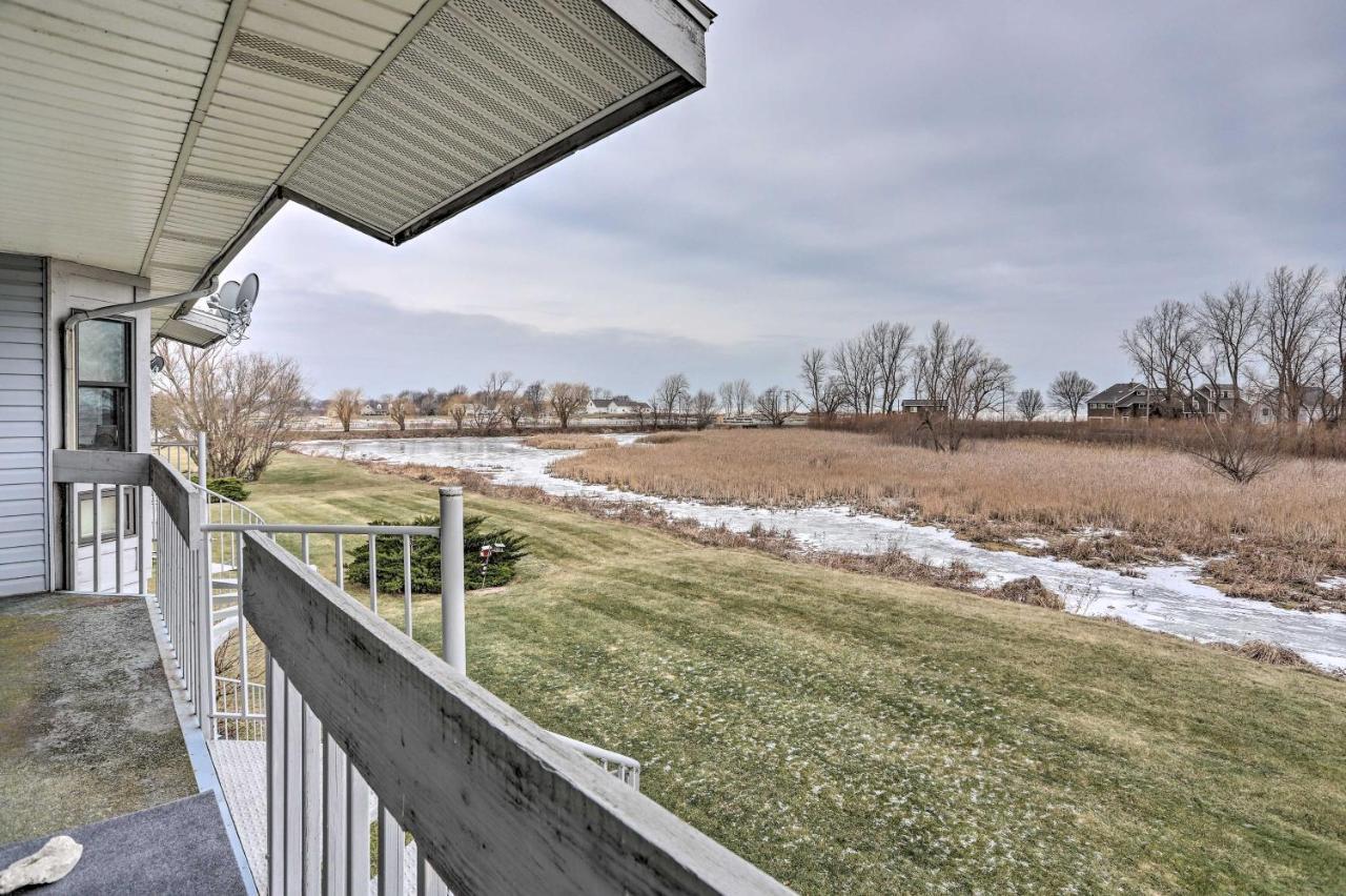 Condo With Balcony, Dock And Access To Lake Erie Sand Beach Zewnętrze zdjęcie